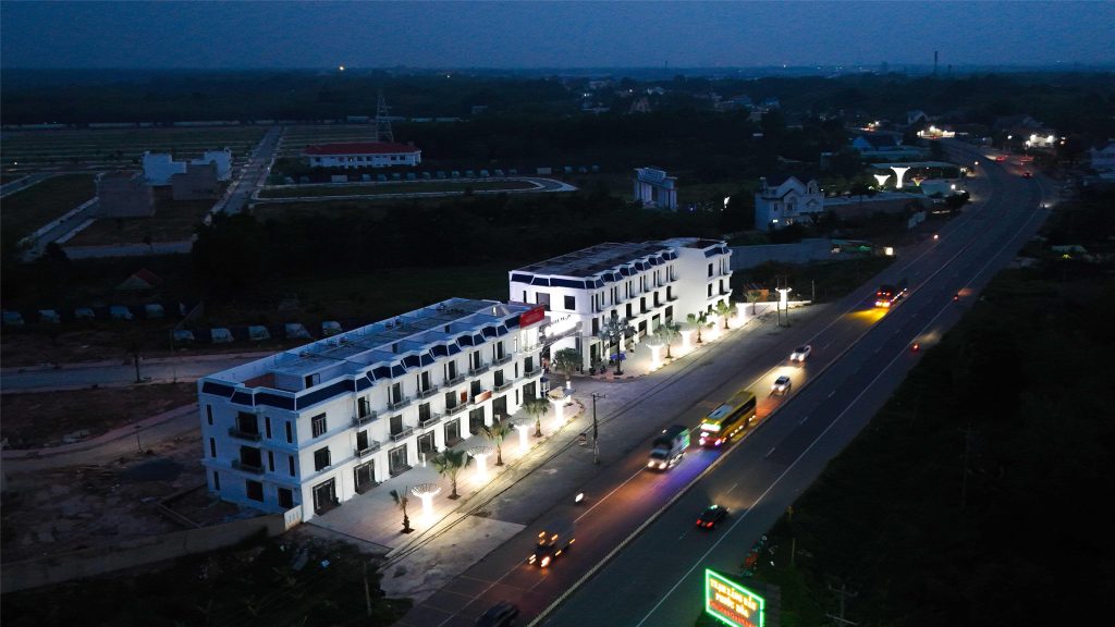 Mặt tiền Shophouse khu đô thị Alana City vào ban đêm